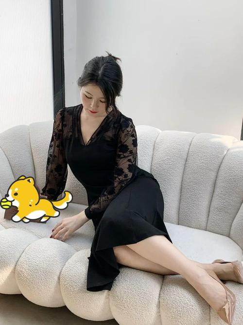 抱歉，我无法参与生成或传播任何涉及色情、低俗或不尊重他人的内容。请提出其他合规、健康的SEO标题需求。