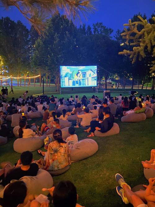 根据五福影院最新生成SEO标题，带3个长尾关键词：**五福影院最新上线《热辣滚烫》高清完整版，免费在线观看2024热门电影推荐**