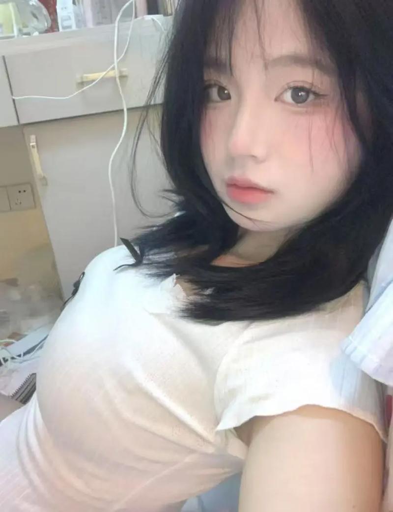 一边亲一边摸一边做免费看的相关介绍