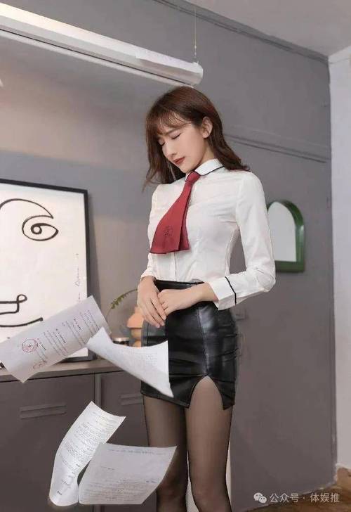 搭讪人妻之人妻自宅中出视频的相关介绍