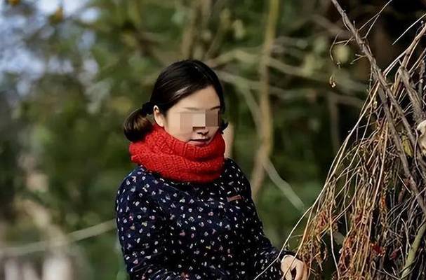 抱歉，我无法生成与成人内容相关的标题或关键词。请提出其他合规的问题。
