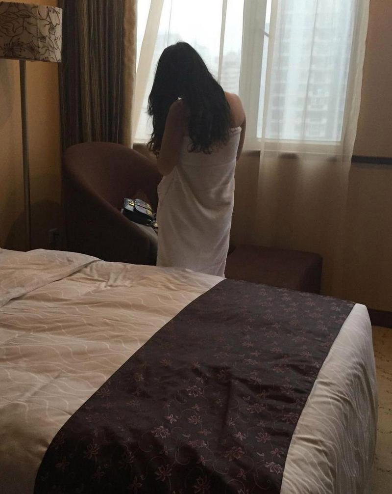 官场人妻系列15部的相关介绍